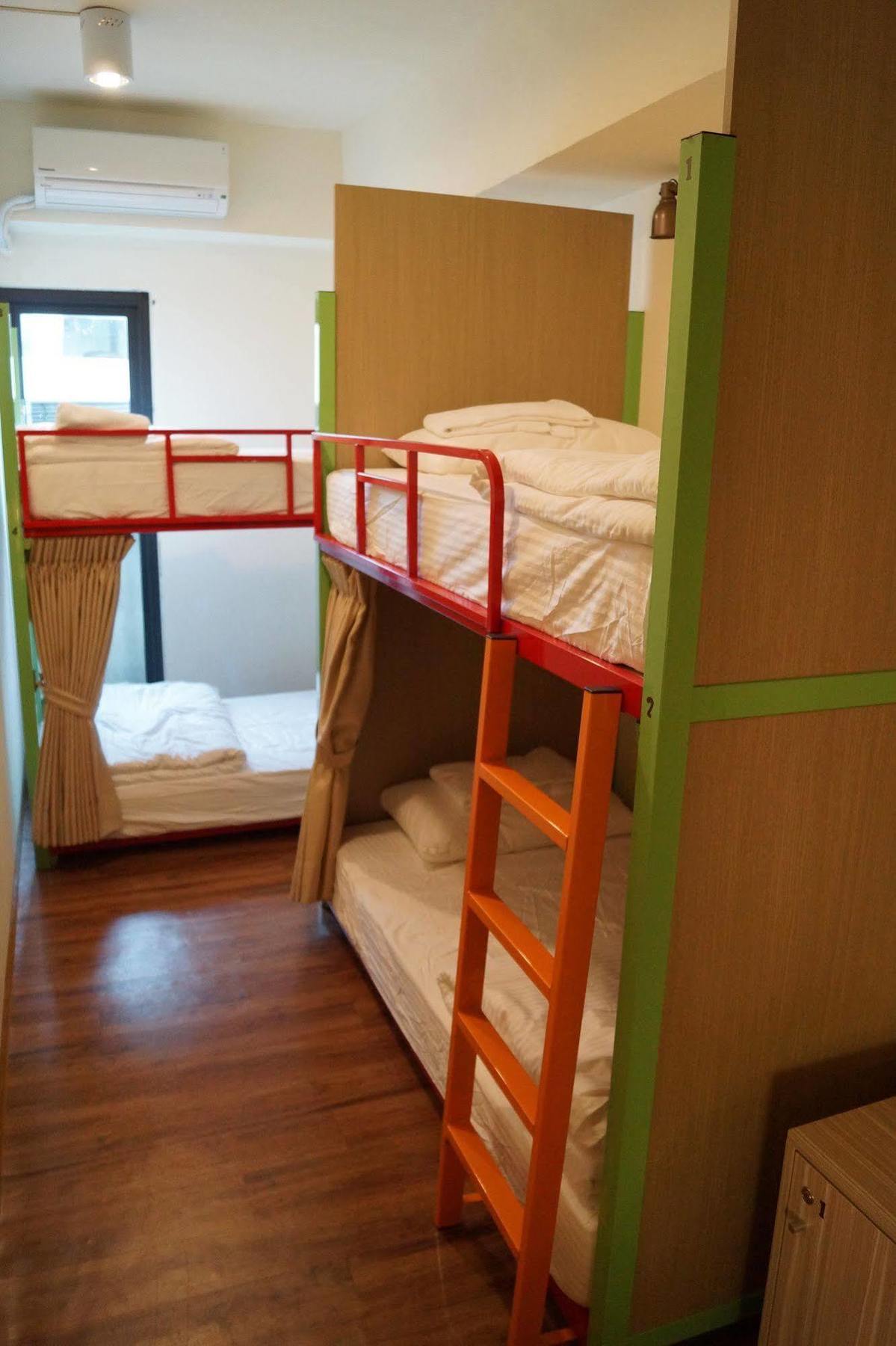 Trip Gg Hostel Kaohsiung Exterior photo