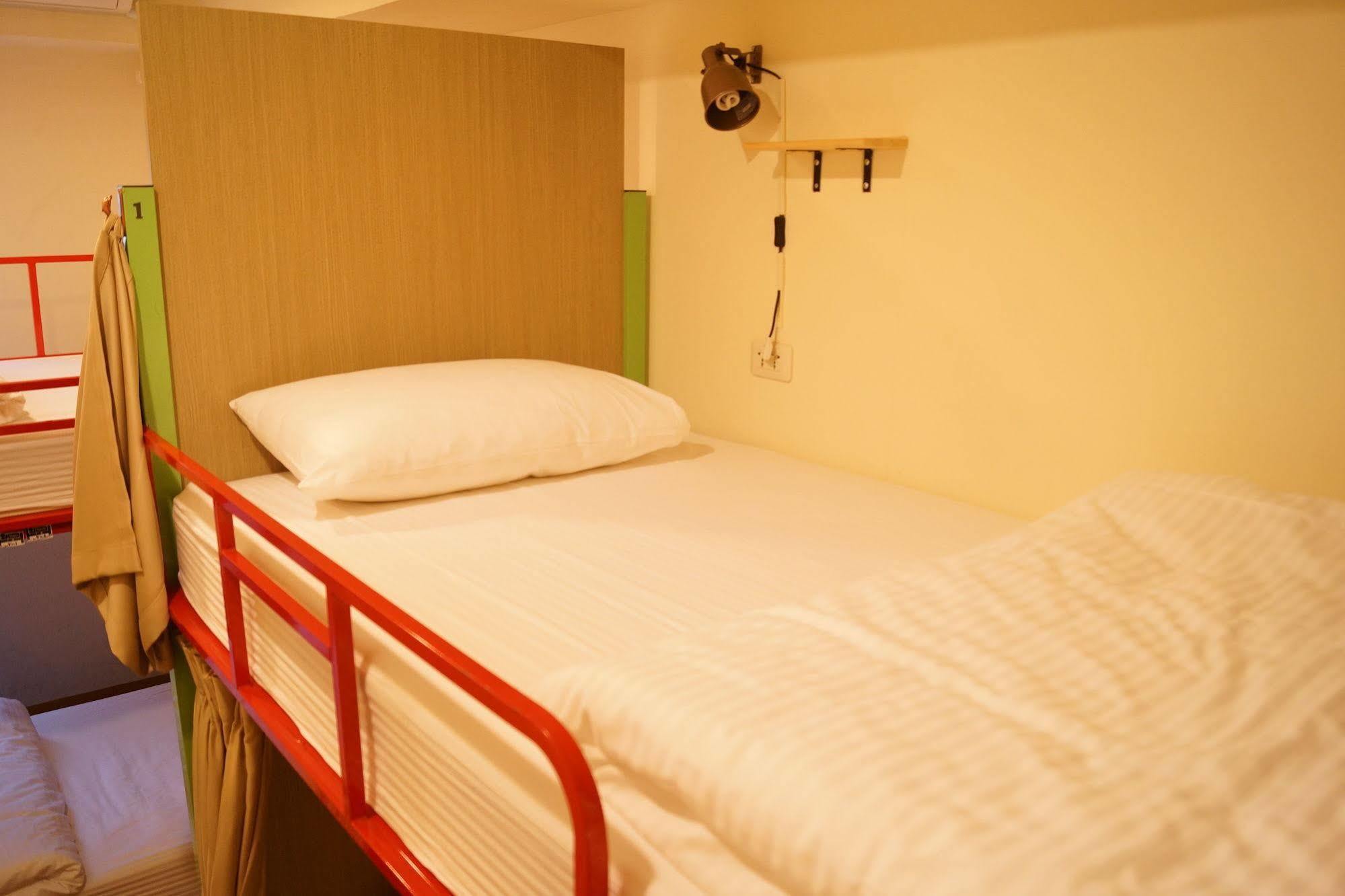 Trip Gg Hostel Kaohsiung Exterior photo