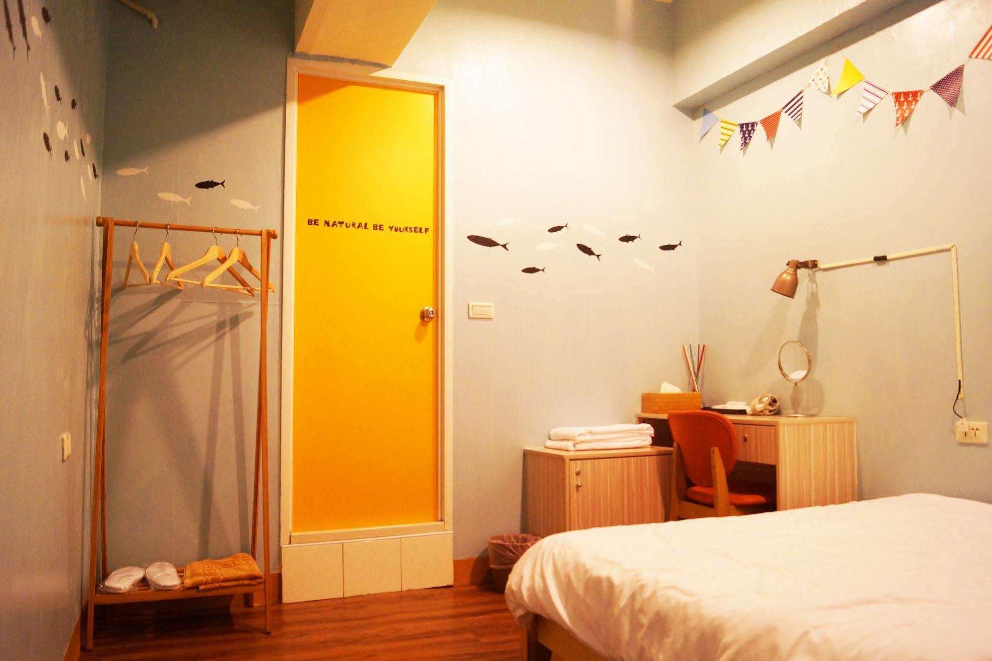 Trip Gg Hostel Kaohsiung Exterior photo