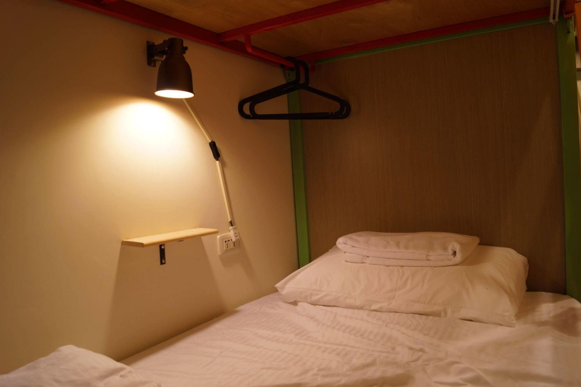 Trip Gg Hostel Kaohsiung Exterior photo